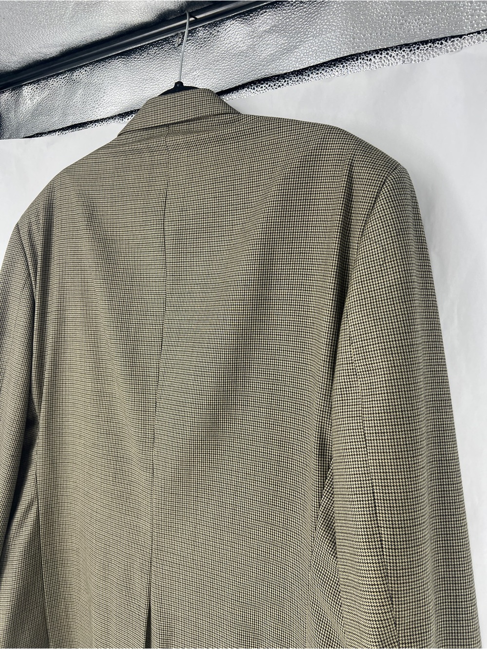 Brooks Brothers tan houndstooth Two-Button Sport Coat - Picture 4 of 10